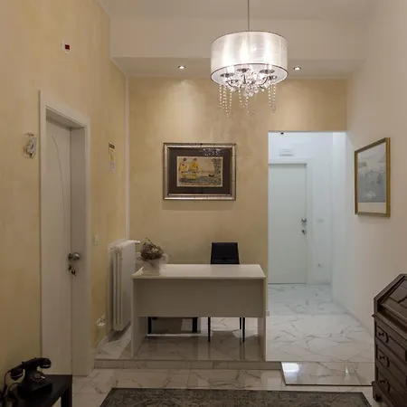 The Gallery Boutique טריאסטה