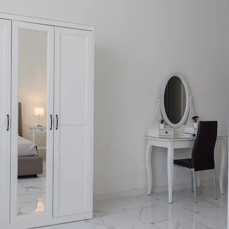 The Gallery Boutique טריאסטה