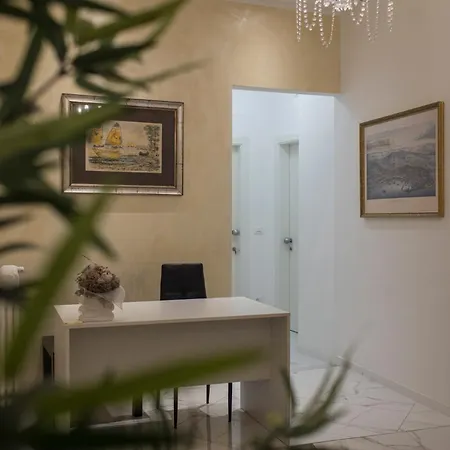 The Gallery Boutique * טריאסטה